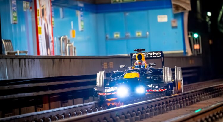 Une F1 dans le métro : Red Bull fait rugir une RB8 sous les rues de Madrid ! (+ vidéo)