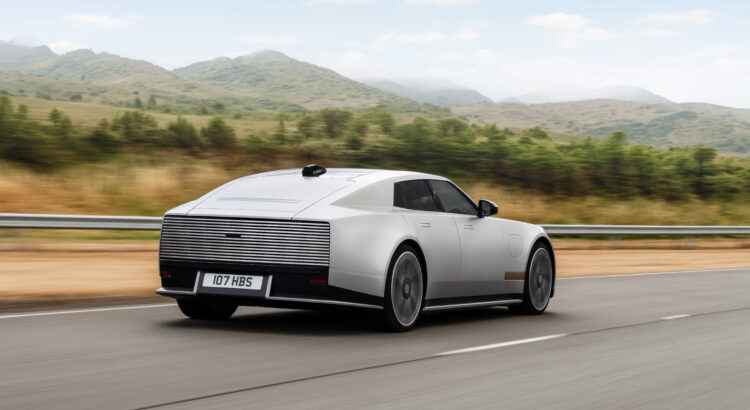 Jaguar Type 01 : 1 030 ch, 720 km d’autonomie et un design radical pour réinventer la marque